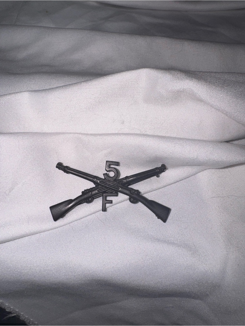 Antique WW I infantry collar pin